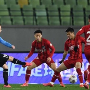 im电竞-【中超】拉尔森任意球破门 大连人“靠对手”1比0河南