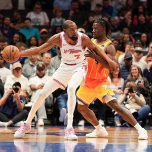 im电竞官网-轰35+8+4！我不会再失误了，杜兰特坦言已清醒，火箭找到赢球钥匙|凯文·杜兰特|黄蜂|休斯敦火箭队|夏洛特黄蜂队|三分球_新浪体育_新浪新闻