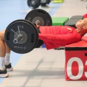 im电竞官网-亚泰官方：球队今日重新集结备战，海米提鼻梁骨折已复位